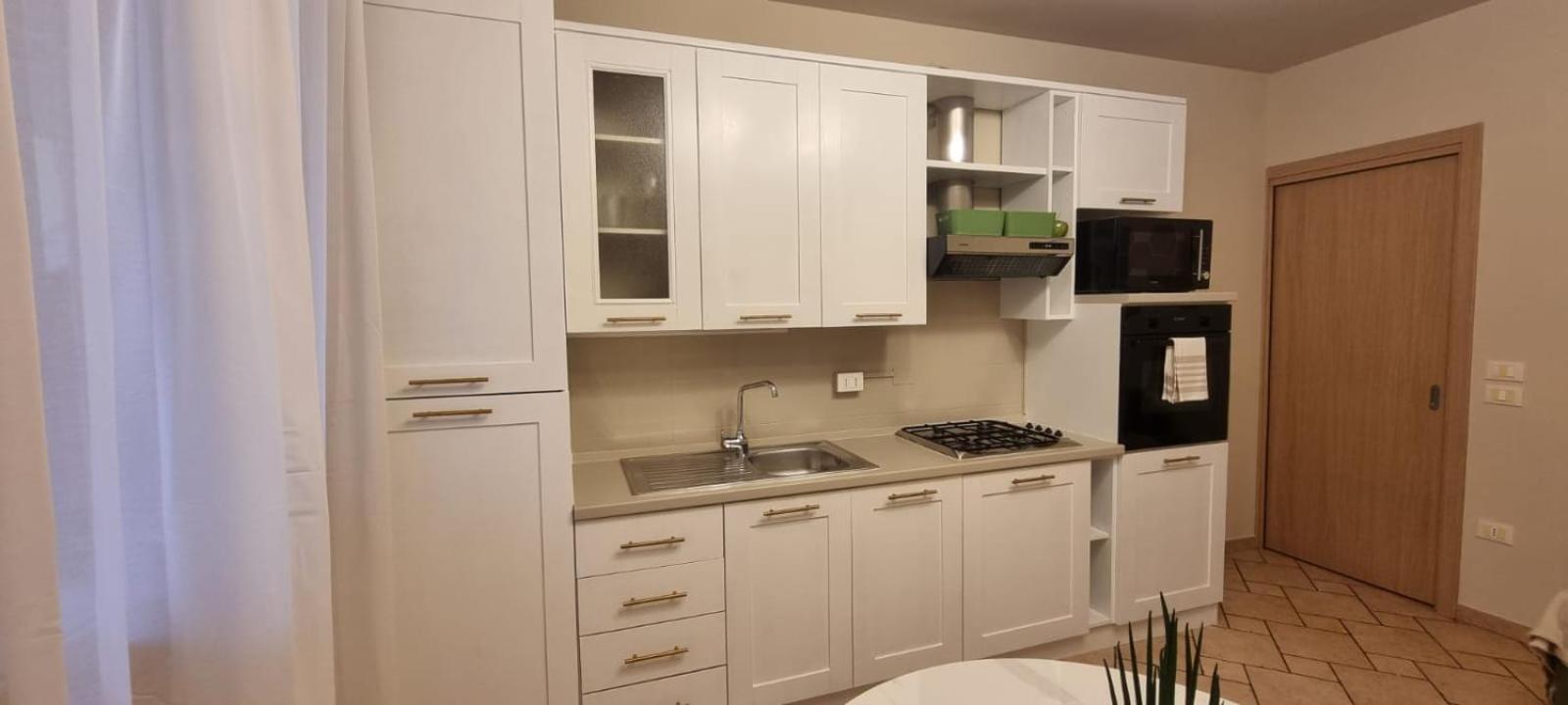 Hoya Apartment 시르미오네 외부 사진