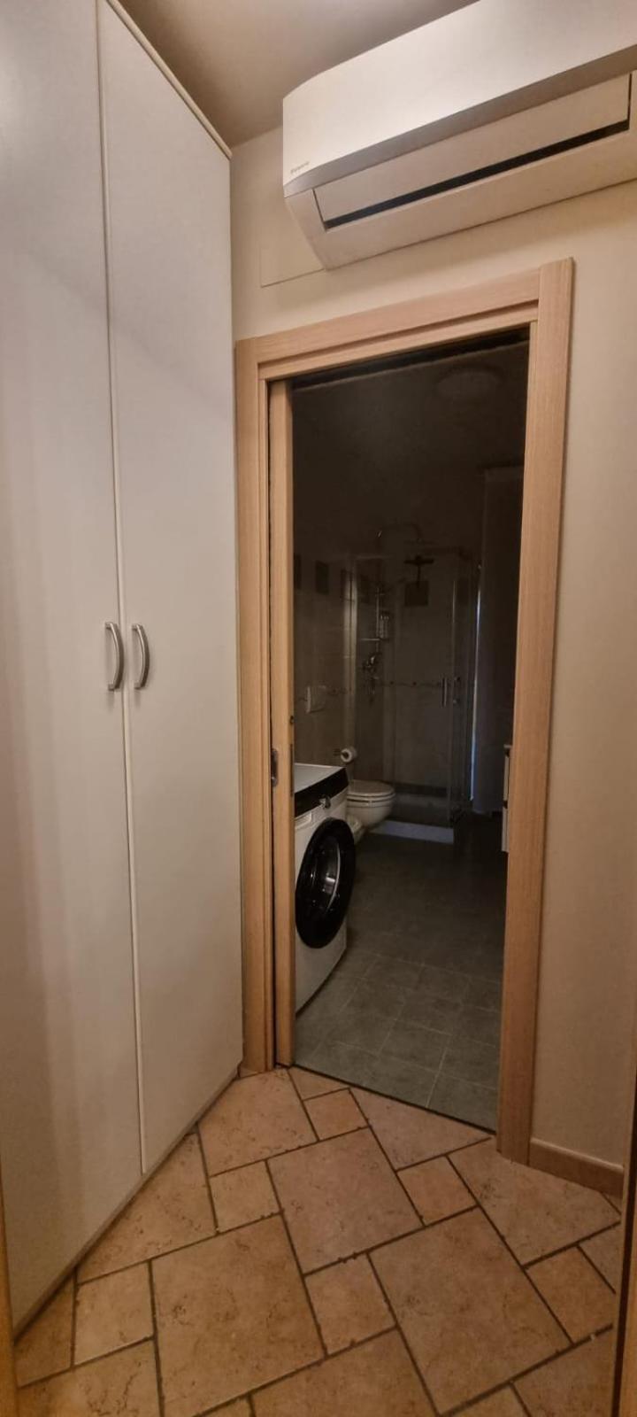 Hoya Apartment 시르미오네 외부 사진